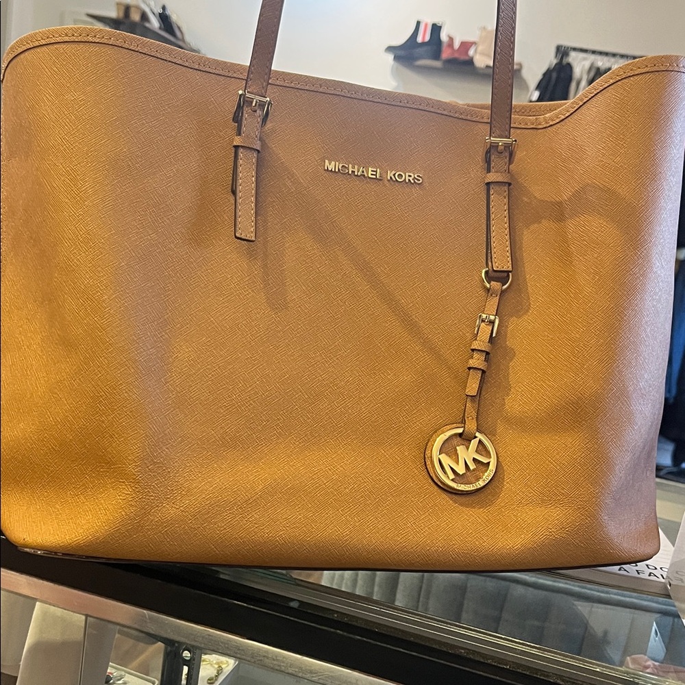 Michael Kors Jet Set Travel Tote
